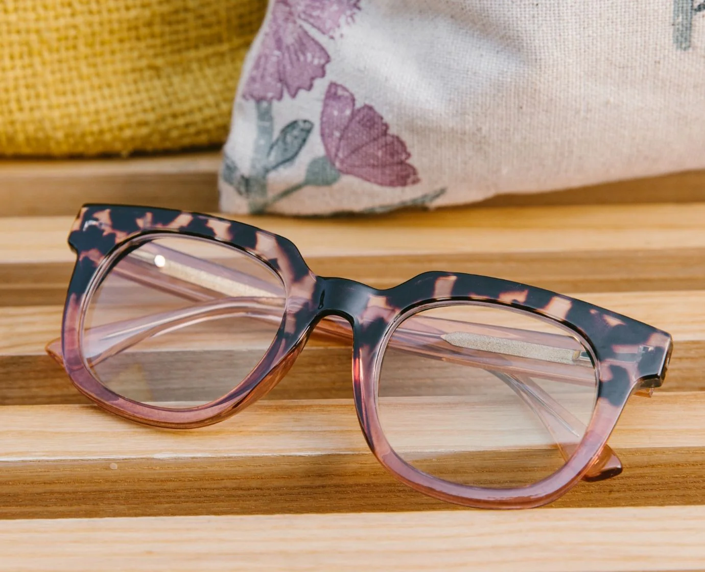 Showbiz (Progressive) - Image 11